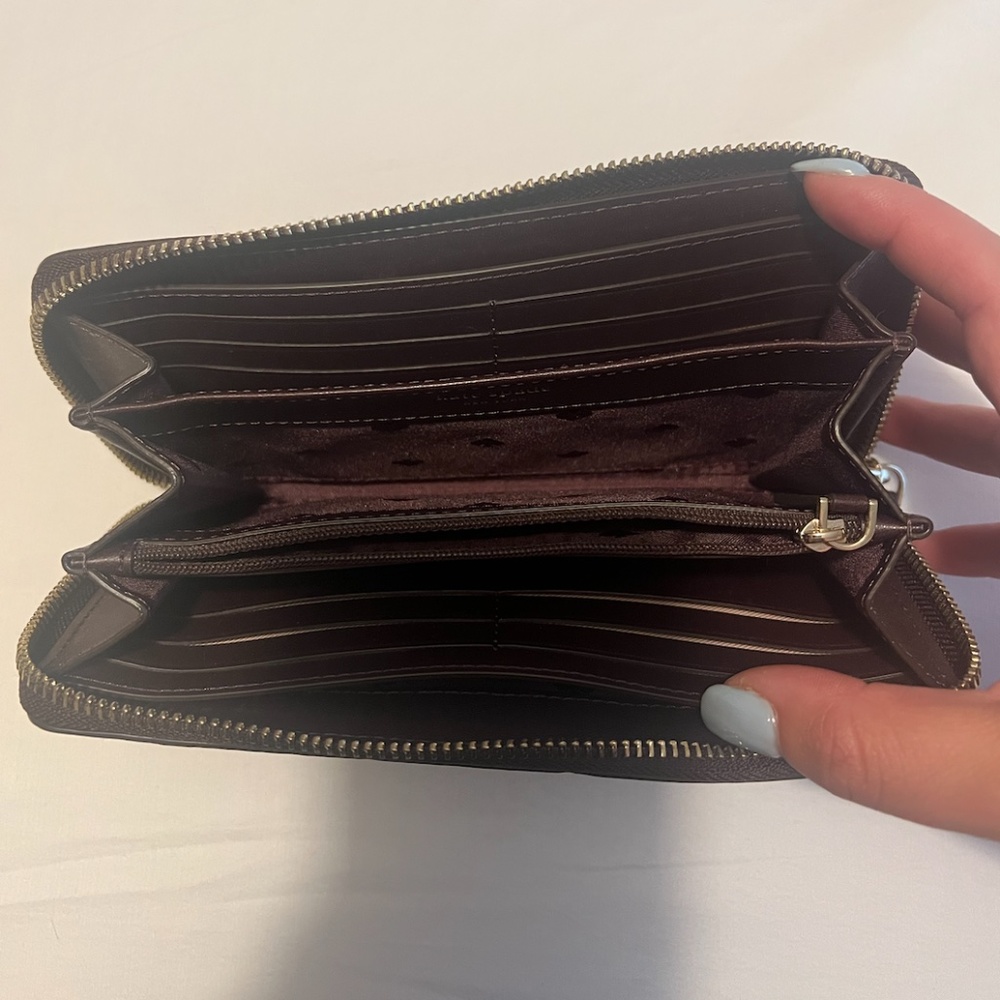 Kate Spade Wallet - Picture 3 of 3